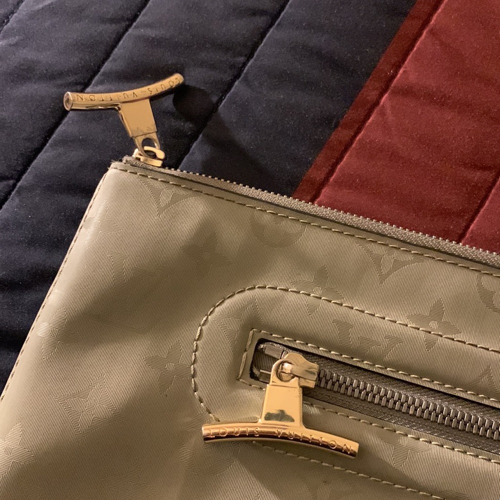 Louis Vuitton Office Bag. Luxurious, Minimalistic, Unique Colorway. 2018 Milan. - Picture 4 of 6